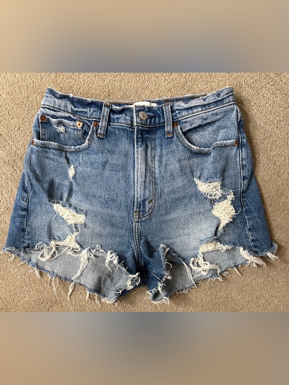 Abercrombie & Fitch Distressed Mom Short High Rise